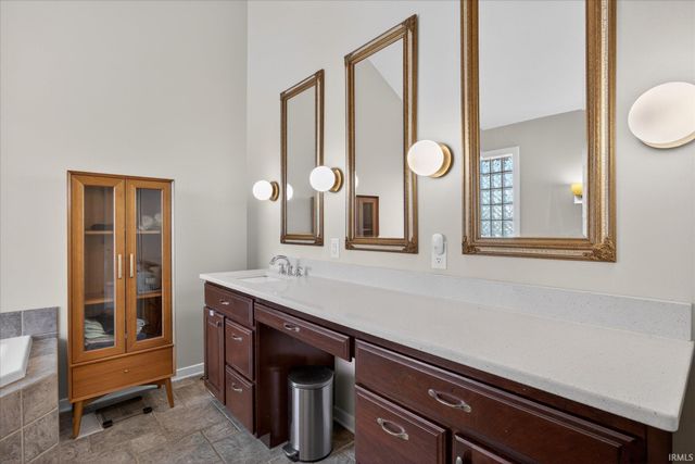 6638 E Everett Arnold Drive, Bloomington, IN 47408