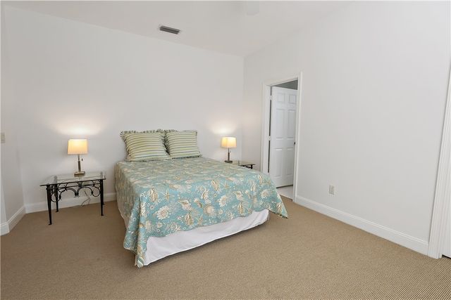 5305 W Harbor Village Drive, Vero Beach, FL 32967