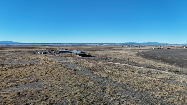 330 Calle Del Sol, Moriarty, NM 87035