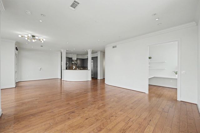 1419 Montrose Boulevard 702, Houston, TX 77019