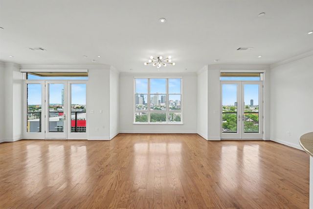 1419 Montrose Boulevard 702, Houston, TX 77019