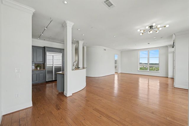 1419 Montrose Boulevard 702, Houston, TX 77019