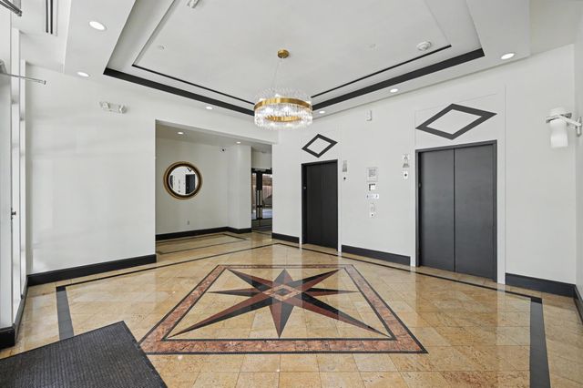 1419 Montrose Boulevard 702, Houston, TX 77019