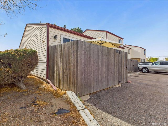 7571 Leyden Street, Commerce City, CO 80022