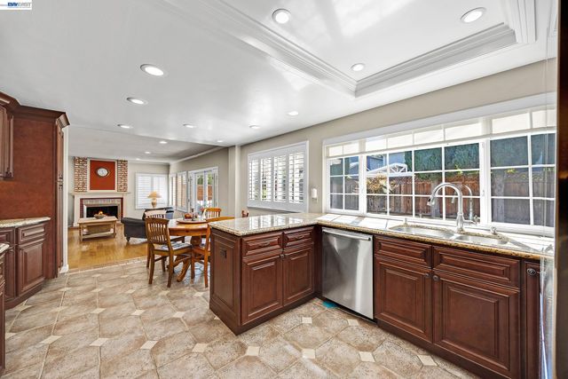 4162 Fairlands Dr, Pleasanton, CA 94588