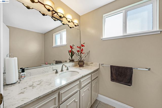 4162 Fairlands Dr, Pleasanton, CA 94588