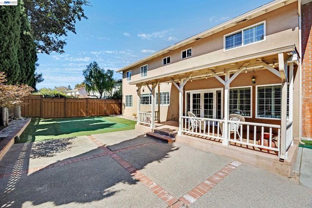 4162 Fairlands Dr, Pleasanton, CA 94588