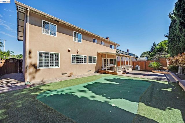 4162 Fairlands Dr, Pleasanton, CA 94588