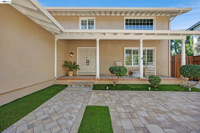 4162 Fairlands Dr, Pleasanton, CA 94588