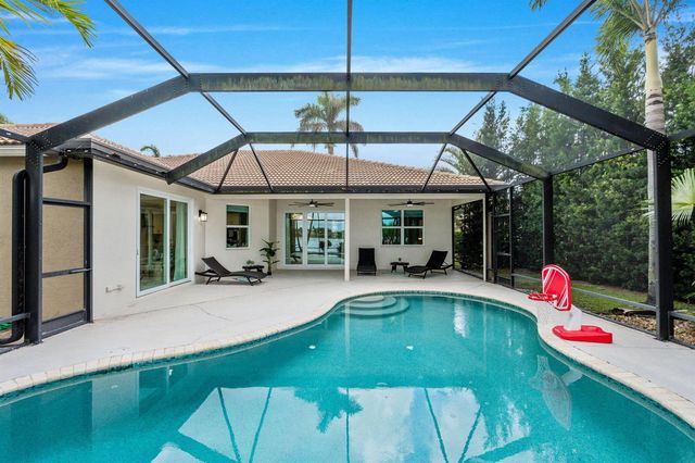 9919 Royal Cardigan Way, West Palm Beach, FL 33411