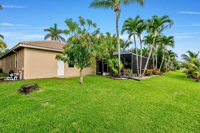 9919 Royal Cardigan Way, West Palm Beach, FL 33411