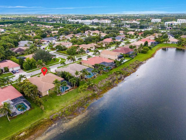 9919 Royal Cardigan Way, West Palm Beach, FL 33411