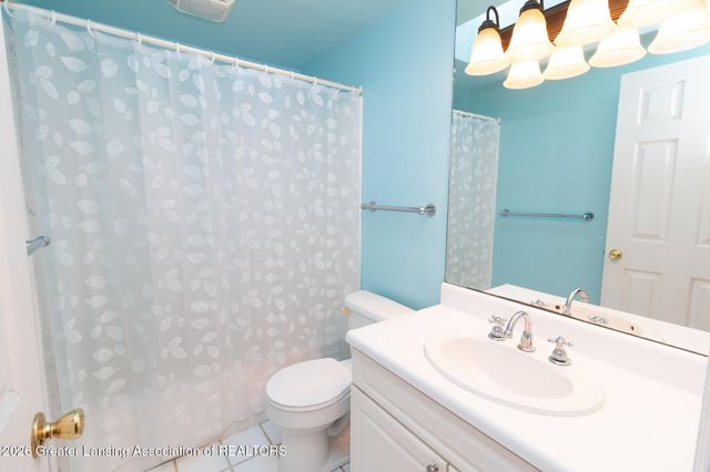 6321 Beechfield Drive, Lansing, MI 48911