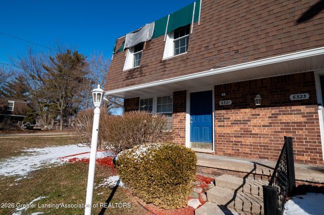6321 Beechfield Drive, Lansing, MI 48911