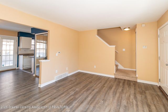 6321 Beechfield Drive, Lansing, MI 48911