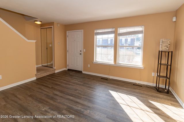 6321 Beechfield Drive, Lansing, MI 48911