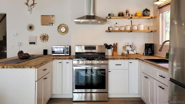 777 Iris Dr, Big Bear, CA 92315