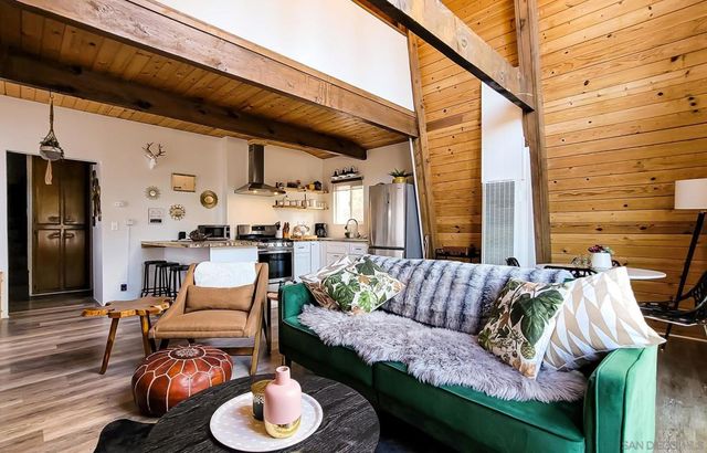 777 Iris Dr, Big Bear, CA 92315