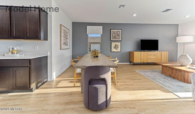 1106 S Nedra Place, Vail, AZ 85641