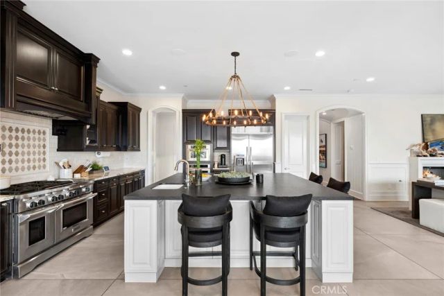 4682 Oceanridge, Huntington Beach, CA 92649