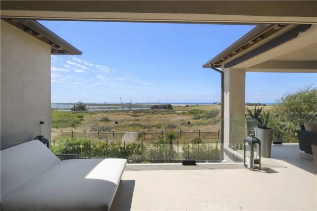 4682 Oceanridge, Huntington Beach, CA 92649
