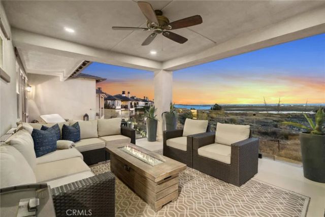 4682 Oceanridge, Huntington Beach, CA 92649