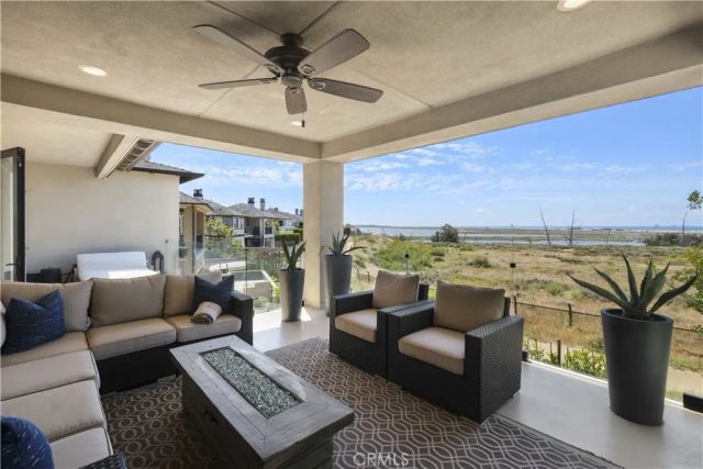 4682 Oceanridge, Huntington Beach, CA 92649