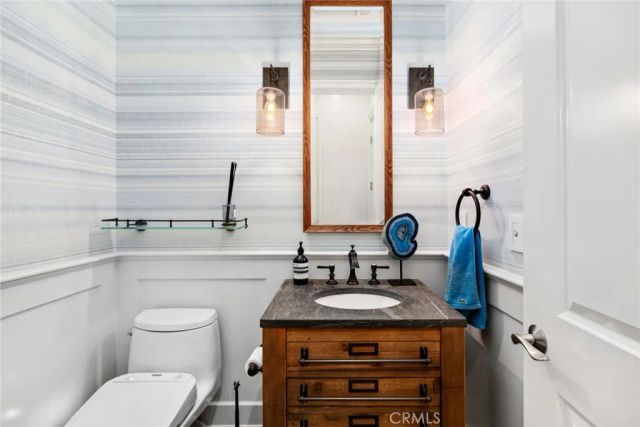 4682 Oceanridge, Huntington Beach, CA 92649