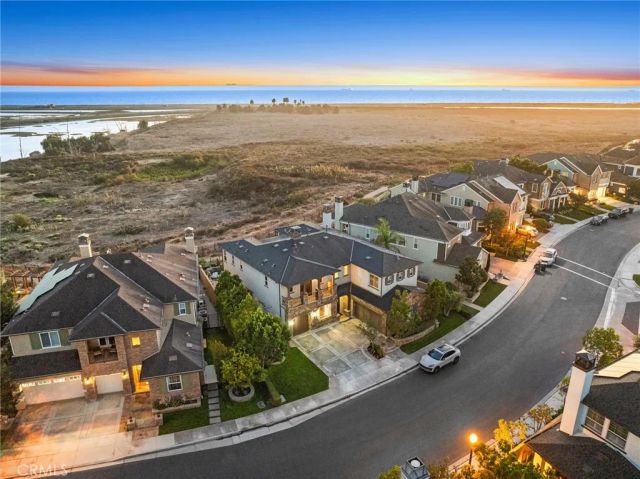 4682 Oceanridge, Huntington Beach, CA 92649