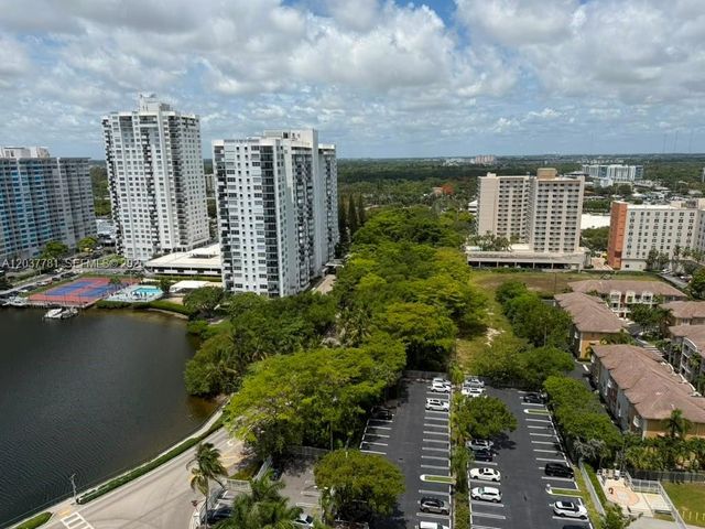 2801 NE 183rd St 2107W, Aventura, FL 33160