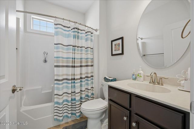 8262 Stenton Drive NE, Leland, NC 28451