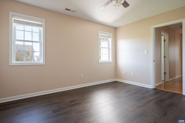 48 LILLIAN DR, Fishersville, VA 22939