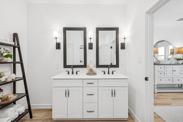 7726 Jade Crest Drive, Angleton, TX 77515