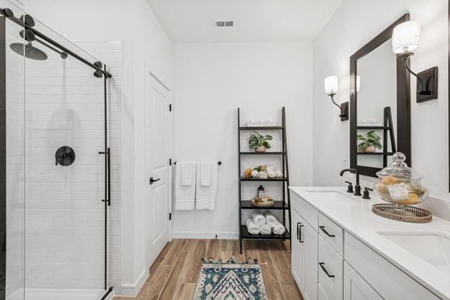 7726 Jade Crest Drive, Angleton, TX 77515