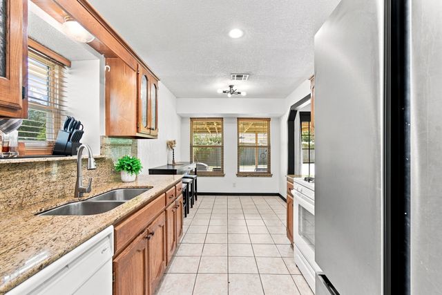 8624 E 133rd Street S, Bixby, OK 74008