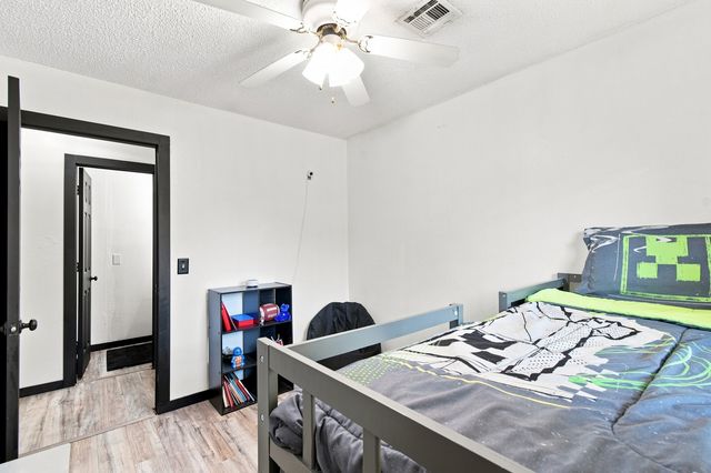 8624 E 133rd Street S, Bixby, OK 74008