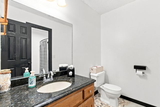 8624 E 133rd Street S, Bixby, OK 74008
