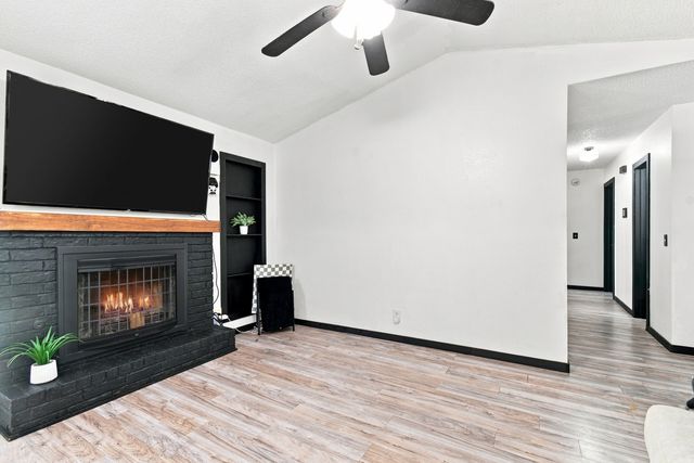 8624 E 133rd Street S, Bixby, OK 74008
