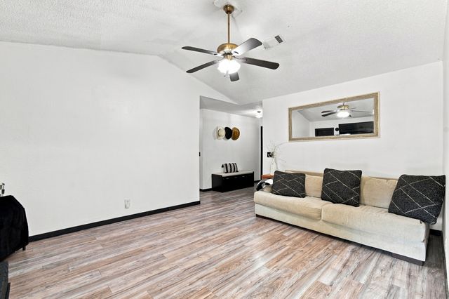 8624 E 133rd Street S, Bixby, OK 74008