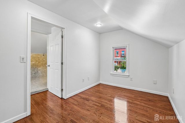366 Jeffries Street, Perth Amboy, NJ 08861