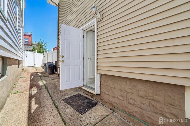 366 Jeffries Street, Perth Amboy, NJ 08861