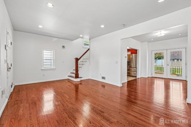 366 Jeffries Street, Perth Amboy, NJ 08861