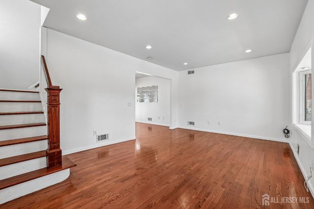 366 Jeffries Street, Perth Amboy, NJ 08861
