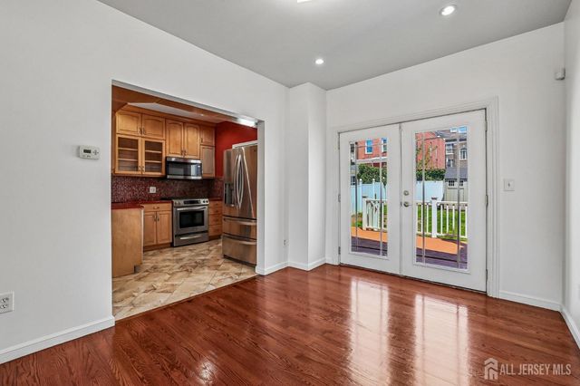 366 Jeffries Street, Perth Amboy, NJ 08861