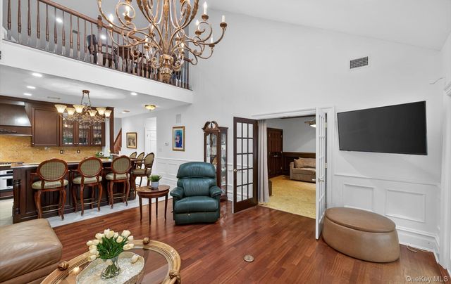 14 Miro Place, Port Washington, NY 11050