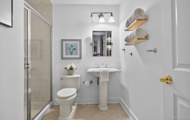 14 Miro Place, Port Washington, NY 11050