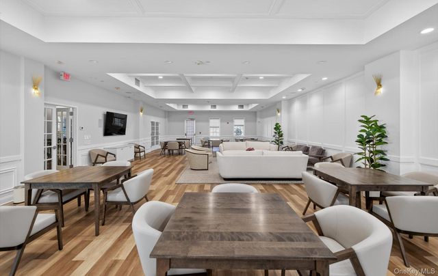 14 Miro Place, Port Washington, NY 11050