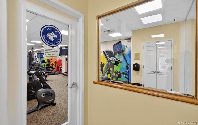 14 Miro Place, Port Washington, NY 11050