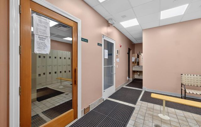 14 Miro Place, Port Washington, NY 11050