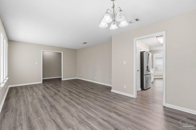 7467 Baywoods Ln, Pensacola, FL 32504